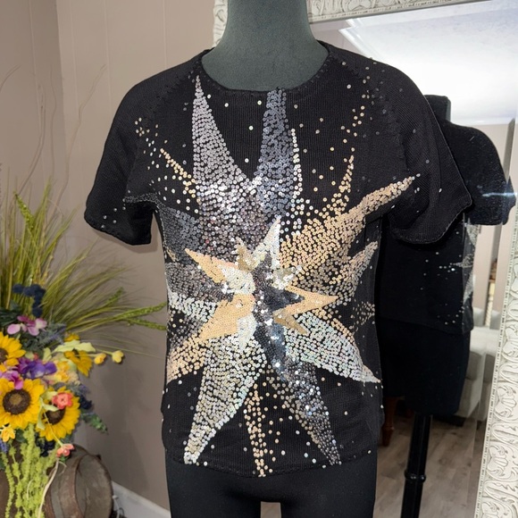 Michael Simon • Sequin Star Knit Short Sleeve Sweater - Picture 12 of 15